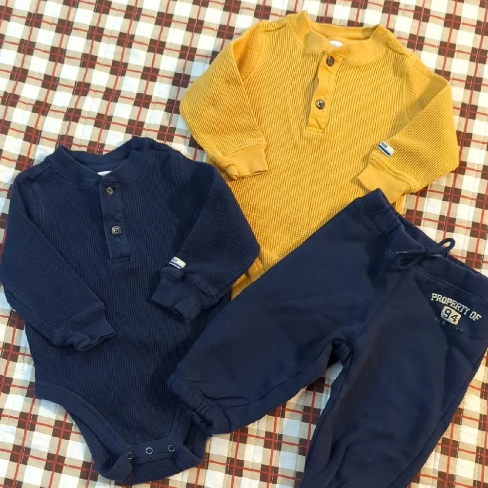 Old Navy Kids Matching Set - Navy and Mustard Onsies With Navy Sweatpants.